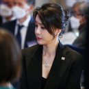 김건희 &#39;홍콩 짝퉁 목걸이&#39; &#39;모친 선물용&#39; 다 트릭이었다 이미지