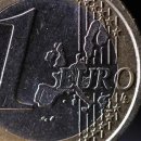 Analysis: Euro overshoot will rekindle bloc-wide tensions-로이터 2/6 : 일본,미국 무제한 양적완화 환율전쟁, 국가부채위기 진행 EU의 딜레마 이미지