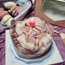 특별한날엔 | 특별한 날엔 더 특별하게 더한우플러스 고기케이크 후기