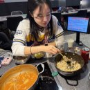 샤브샤브버섯칼국수 이미지