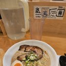 Pink Company(핑크 컴퍼니) | 밴프 다운타운 가볼만한 곳 추천 (식당,기념품가게,쇼핑)