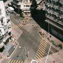 횡단보도 부근 이미지