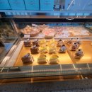 행운카센타 | 행운의 시간 경산카페 대형카페 경산베이커리카페 경산빵집투어