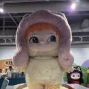 메이드업몰 | [용산 아이파크몰 팝업] 제니·장원영 최애 인형! 히얼(HERE) 와쿠쿠 첫 한국 팝업스토어 방문기