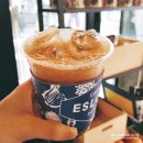 에슬로우 여의도1호점(ESLOW) | 역삼역 카페 에슬로우 역삼1호점 ESLOW COFFEE