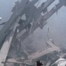 9·11때 추락하는 엘베에 갇힌 6명…생명의 은인 ‘유리창 밀대’ 사연 화제 이미지
