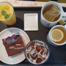 투썸플레이스 청도산성강변점
