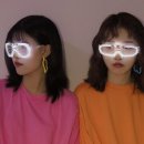 빛나는 안경 이미지