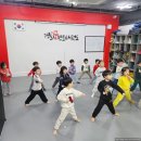 멘토 태권도 하는 아이들 이미지