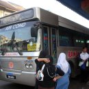 황금시장 철길 옆_CCTV상단_#1 | 2007년 추석 동남아여행 간략 소개(4) (타이 숭아이콜록, 방콕)