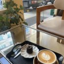 다리카페 | 굽은다리 카페 커피폴 후기 ㅣ까눌레 맛집 가성비 커피