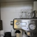 에스유도클럽 | 브레빌 920 홈카페 동선 배치 팁: 모모스커피 1kg 원두 보관, 와인냉장고 15℃ 쓰는 이유