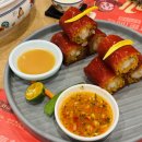 새길마트 | 라오지스 / o.p.s cafe / 대한민국 임시정부 / 아마수작 / 따룬파 마트 / 와이탄 / 난징동루 / 홍쿠이지아