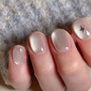 네일아트 손길 이미지