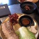 오향족발 - 부산진구 부전로174번길 42 | 오향족발