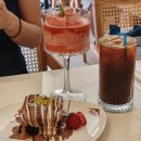 행복한 여자의 공간 이미지