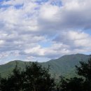 무학봉.무학산. 너븐동산(553m). 앞산시루봉. 웃땀봉.곽당재산. 응봉.함박뒷산. 공동산(312m). 함박산(228m)/경북 청도 이미지