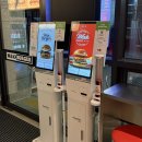 영화셀프주유소 | 성수동 수제버거 신상 맛집 왁버거 미국 분위기와 감성 힙한 인테리어 핫플 추천