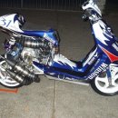 112HP V4 Scooter 이미지