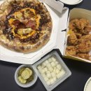 잇츠피자앤치킨 | 맘스터치 피자앤치킨 후기ㅣ피치세트 버터소금빵피자 BBQ플래터 재도전각