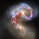 2020-12-03 충돌 중인 더듬이 은하(The Antennae Galaxies in Collision) 이미지