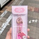 배스킨라빈스죽전꽃메 | 배스킨라빈스 산리오캐릭터즈 뱃지 스트랩 키링 3,900원 3종 구매 후기