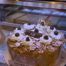 (주)광천에스티 건너편 | 김영모과자점 도곡타워점 케이크 :: 슈발츠발트 (블랙 포레스트 🍒🍰)