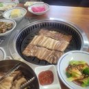 우리동네 폰가게 앞 이미지