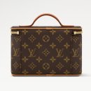 루이바이오 | 루이비통 뷰티 립스틱 가격 부터 케이스 니스뷰티 까지