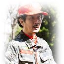 청산이발관