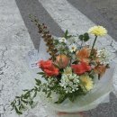 날, 소녀처럼 맑고 고우신 우리 엄마께 서프라이즈 꽃다발 선물│글라디올러스 꽃다발│꽃다발 선물 후기