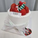보네르 바스켓(Bonheur Basket) | 김해 수제 케이크 딸기 케이크로 미리 크리스마스 입니다.