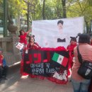 JYJ 콘서트 요구 시위하는 멕시코팬들~ 이미지