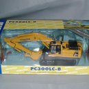 1/50 KOMATSU PC300LC-8 이미지