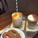 오프리르 | 내돈내산/프레즐과 시그니처 커피가 맛있었던 송도카페 오프리르 후기~~