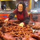 왕족발 미니족 돼지껍데기 돼지머리, 쉼없이 삶고 건지는 청량리 나라족발 JOKBAL, PIG HEAD 이미지
