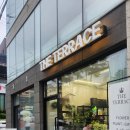 테라스에서 - 성동구 장터길 26 | 강남 선정릉역 꽃집 더테라스에서 어버이날 카네이션 꽃다발 후기