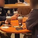 스타벅스 무교동점 이미지