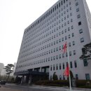 미심쩍었던 러시아 코로나 백신 '코비박'의 국내 생산 투자 발표 웰바이오텍 전 대표 기소됐다 이미지