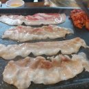 꿀돼지대패삼겹살 이미지