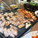꿀돼지식당 | 양천향교역 삼겹살 맛집 '다모아꿀돼지'