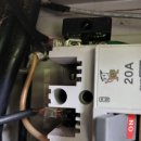 저온창고 콘트롤판넬 내부 누전차단기 이미지