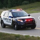 미국 포드사에서 만들어진 2011년형 경찰 전용 SUV 이미지