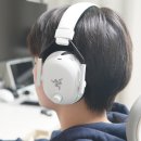 샤크PC | 레이저 블랙샤크 V3 Pro Xbox 화이트 리뷰 – FPS 무선 게이밍 헤드셋 추천 이유 5가지
