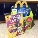 맥도널드가 6주간 해피밀 장난감을 책으로 대체한다 이미지