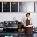 시니어 바리스타 이미지