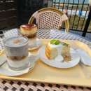 카페 인 코너 | 거북섬 카페 추천, 인유어코너 - 가족단위로도 OK! 반려동물 동반 가능한 감성 뷰 맛집