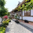 한옥펜션문 이미지