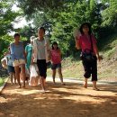 [종원 동정] 주) 선양회장 조웅래- 21일 아산 신정호 황톳길 맨발 걷기 행사 ‘대성황’ 이미지