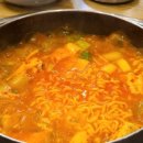 항아리 김치찌개 이미지